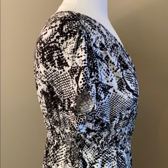 Necessary objects B&W Reptile Print Maxi Dress - Picture 3 of 6